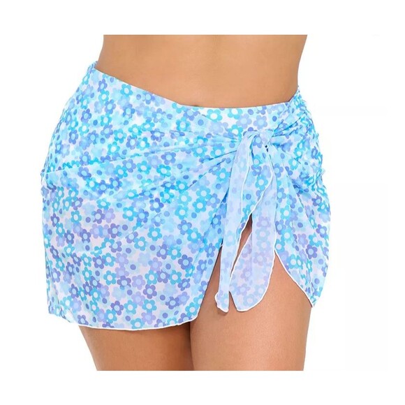 Junior's Wrap Sarong One size fits most 99 Degrees swim cover up Blue daisies - Picture 1 of 1